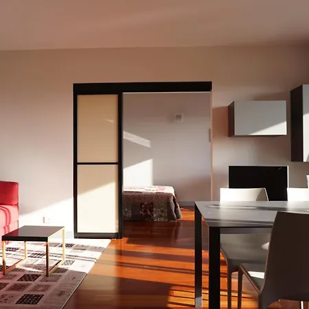 15 With Local Lifestyle Apartment