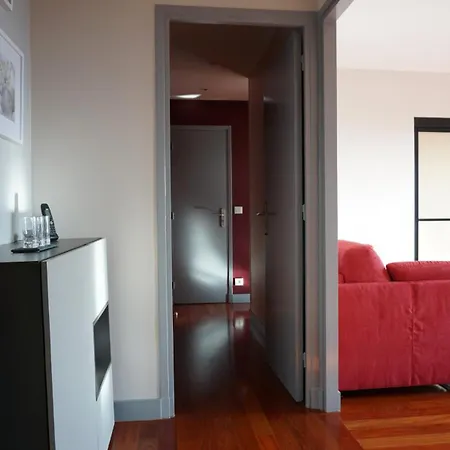 15 With Local Lifestyle Apartment